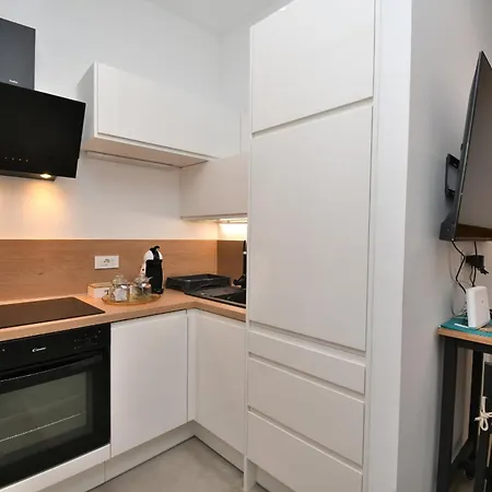 Leprin Labin (Istria)